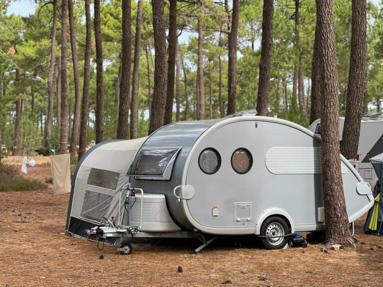 Campin municipal Le Gurp dans le Médoc à 2 minutes de la mer