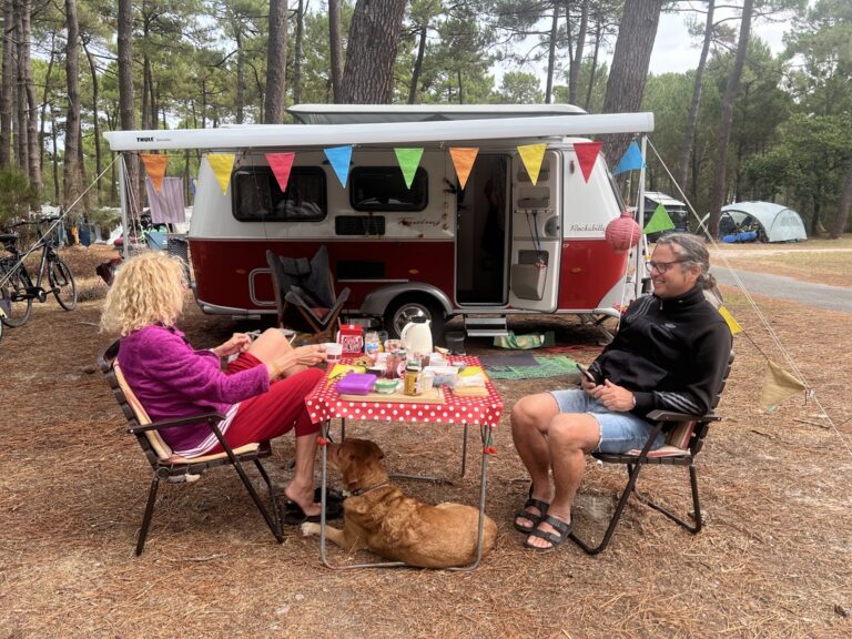 Campin municipal Le Gurp dans le Médoc à 2 minutes de la mer