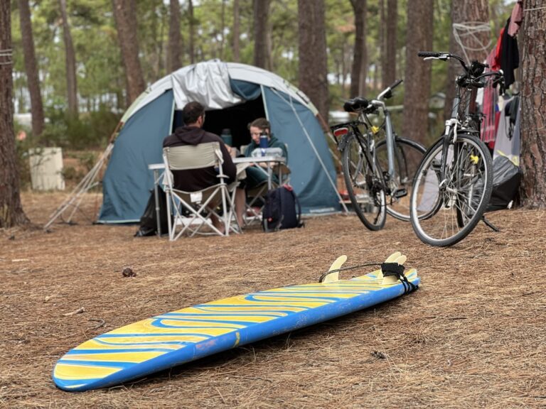 Campin municipal Le Gurp dans le Médoc à 2 minutes de la mer